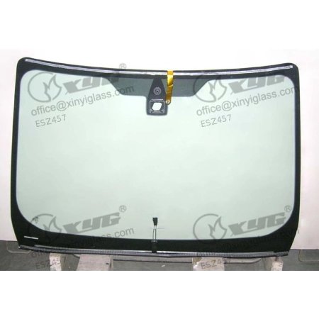 Szyba przednia Ford Kuga Mk1 2010-2013 podgrzewana z czujnikiem deszczu - Xinyi (3574AGAHMVW1P)